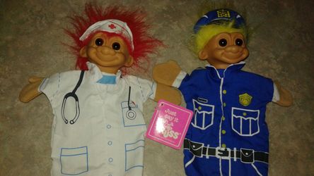 RUSS TROLL HAND PUPPETTS