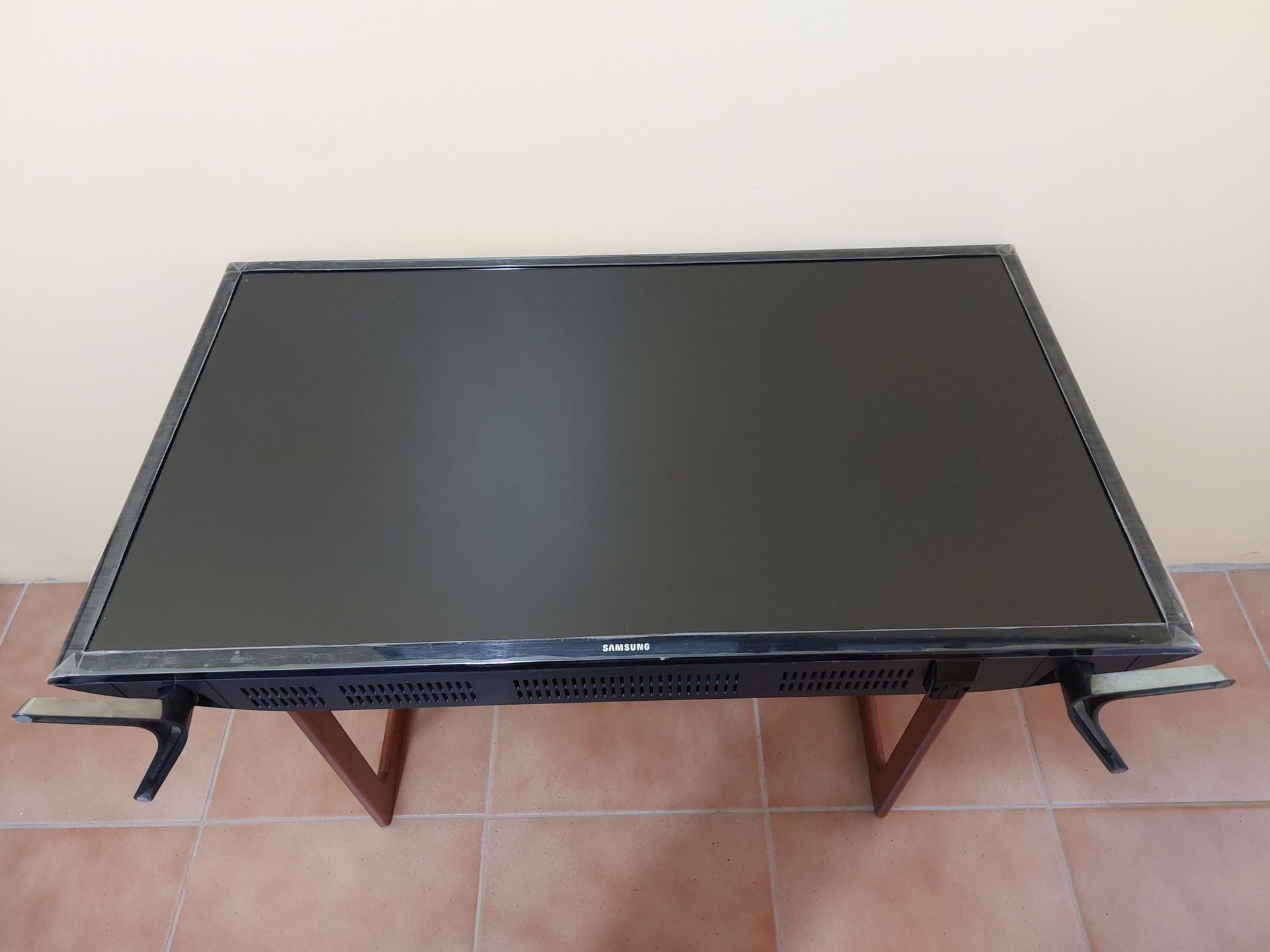 Samsung Smart TV 32” UN32J5205AF