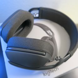 Practically New Logitech Zone Vibe 100 Wireless Bluetooth Over Ear Headphones With Noise Cancelling For Mac And Pc