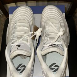 NEW JORDAN LUKA 3 TB Sz 9.5 Sneakers Shoes