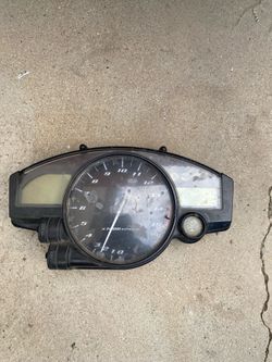 Yamaha r1 gauge cluster