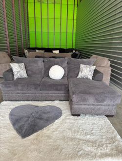 Reversible sectional sofa couch with heart shaped rug (DELIVERY AVAILABLE)