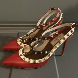 Valentino Garavani Pumps Heel Studs Leather 