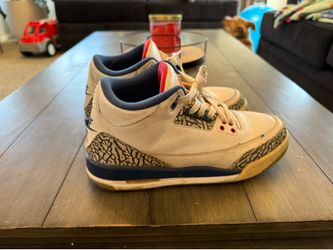 Size 6.5 grade school jordan 3 true blue