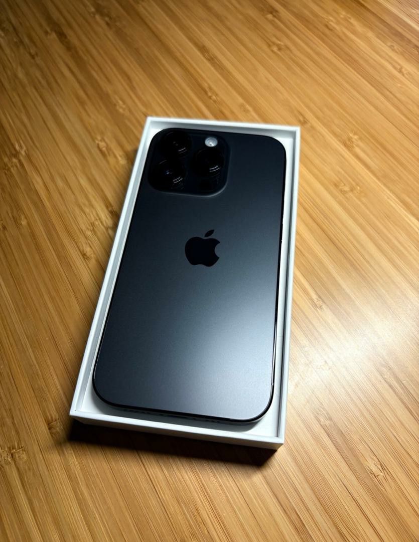 Apple i phone 1 4 Pro Max