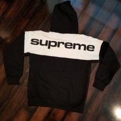 Supreme Hoodie