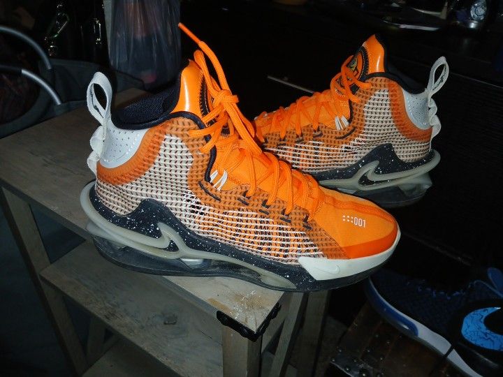 Nike GT-Jump Shoes