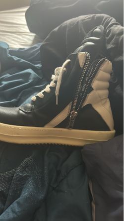 Rick Owens size 42  black & cream color
