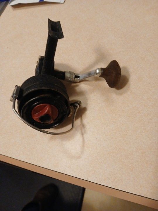 DAM Fishing Reel Berlin Germany Vintage