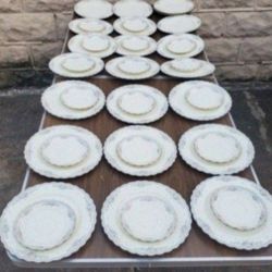 New 40 Piece Noritake Brand Bone China Set