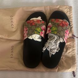 Gucci Floral Slides Size 38 (7) 