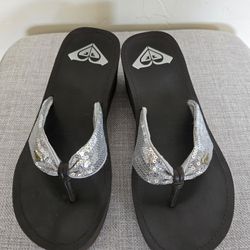 Roxy cute sparkly sandals size 8