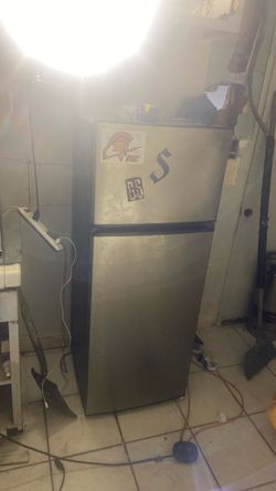 Stainless Steel Top-Freezer Refrigerator
