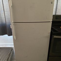 refrigerator free pick up today work great