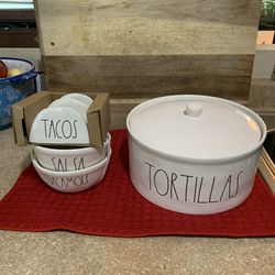 Rae Dunn taco set, white with black writing