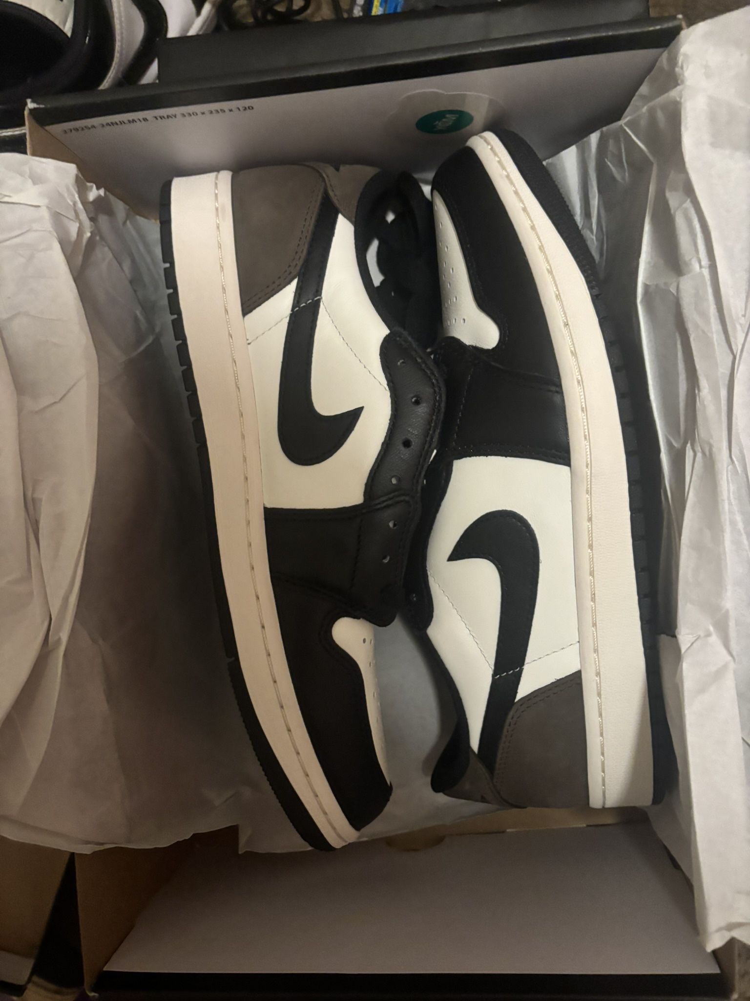 Jordan 1 Mocha Low Sz 10 New