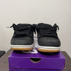 Nike SB Dunk Low “Black Gum”