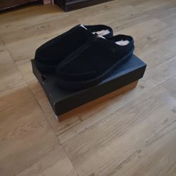 Black UGG Marcmans Size 12
