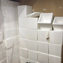 Styrofoam Boxes Used For Shipping 12 X 12  And 10 X 10