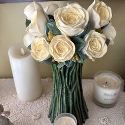 Vintage Ceramic Rose Arrangement Vase - Sculpted Floral Decor