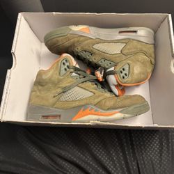 olive green jordan 5’s