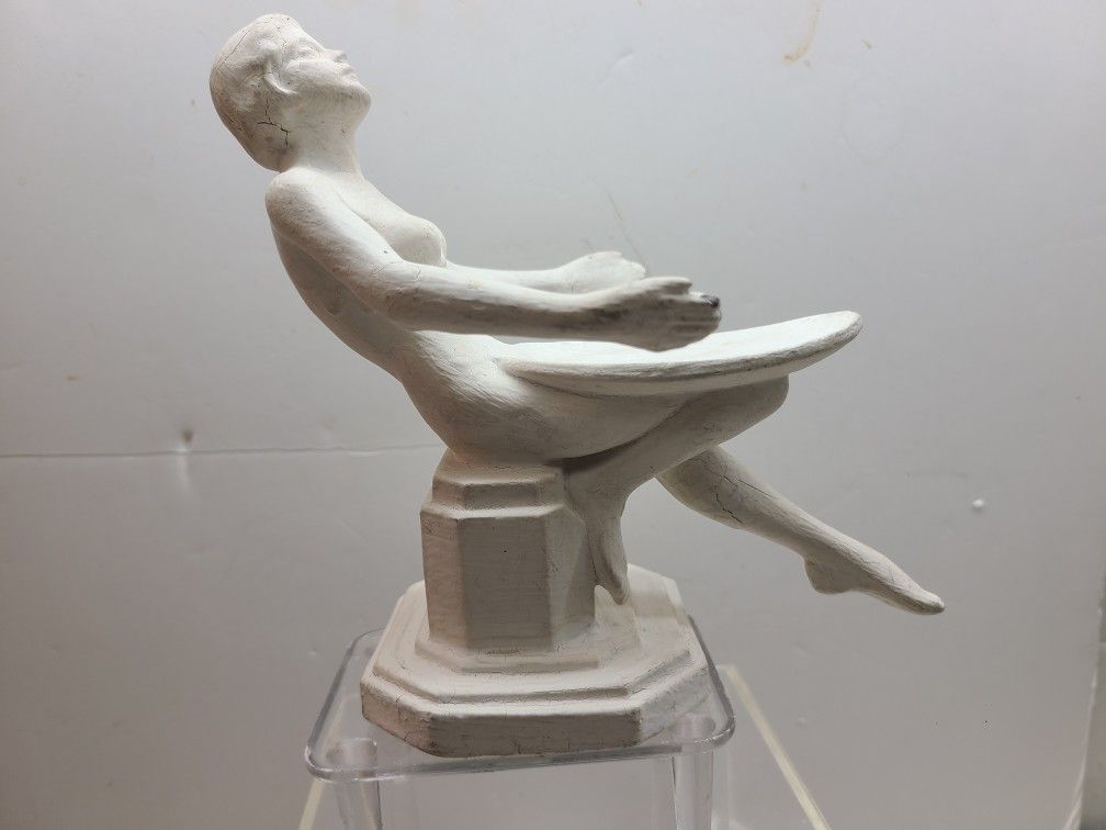 ART DECO LADY