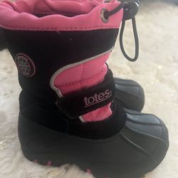 Totes Snow Boots