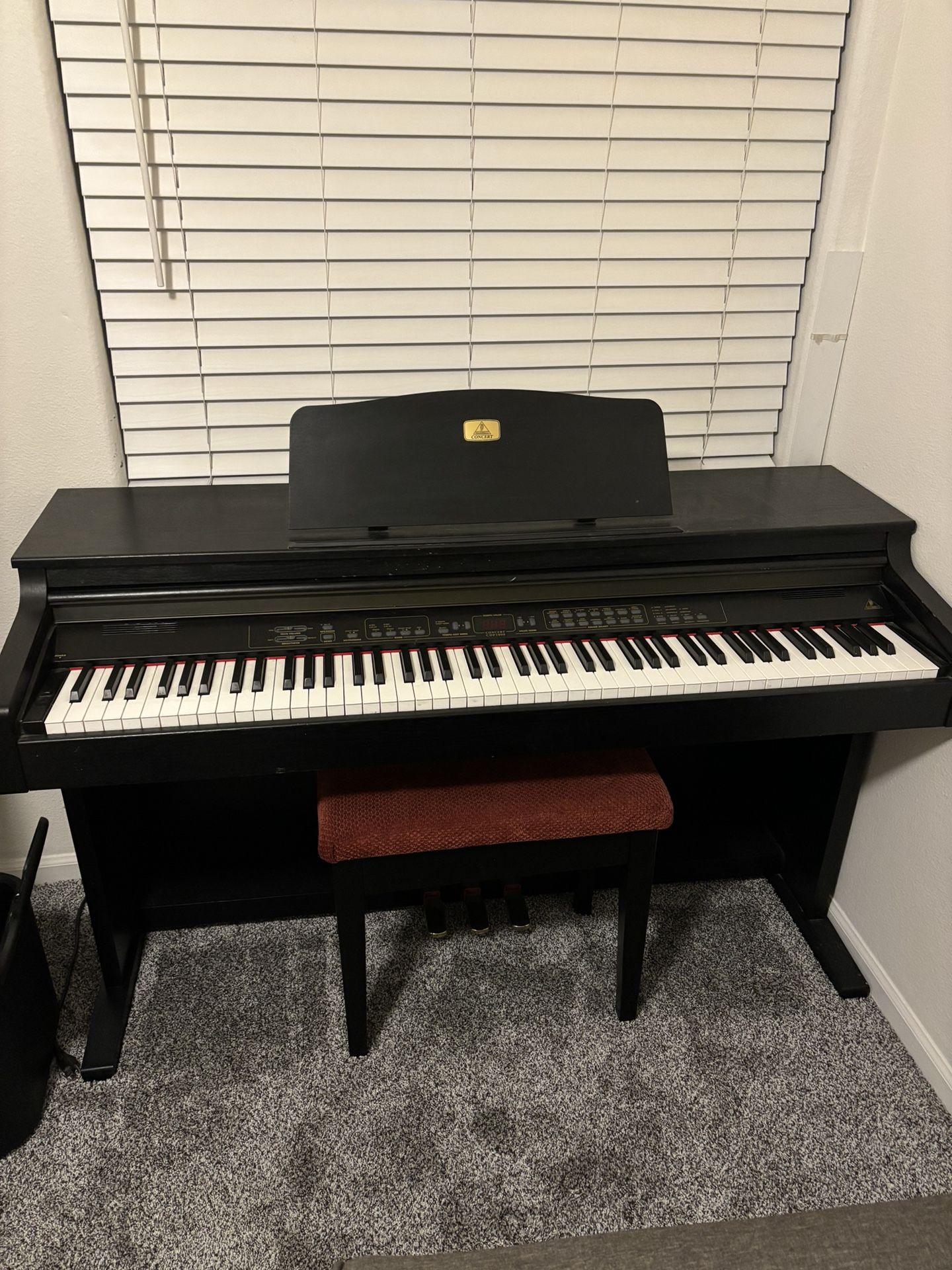 Behringer Electric Piano