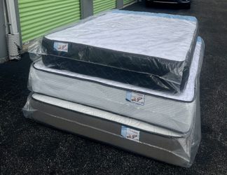 Brand New Queen Size Double Sided Mattress And Boxspring Included > Pay On Delivery 🚚