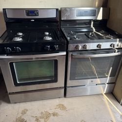 Whirl Pool Range and GE Adora Range 