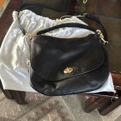 Black Medium Coach Purse 