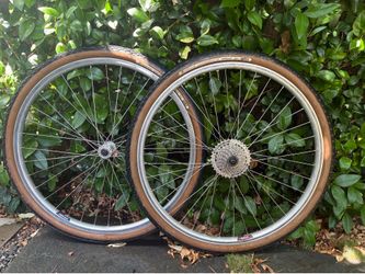 Velocity Cliffhanger 700 Wheelset tubeless w/ Panaracer Gravel Kings