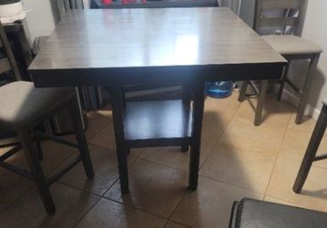 Dinning Table