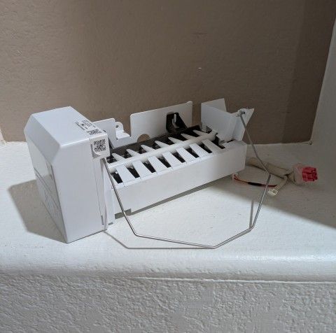 Whirlpool Refrigerator Icemaker