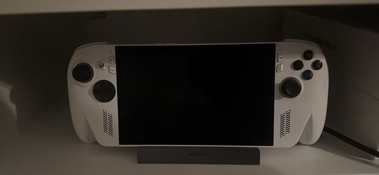 Like New ROG Xbox Ally Z2A – 120Hz Handheld Gaming PC – Xbox/Steam