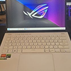 ASUS ROG Zephyrus 14" 2TB SSD 48GB Ram Rtx 4060 Ryzen 9 