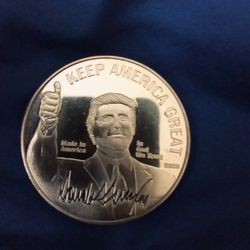 Trump Commemorative Gold Coin 