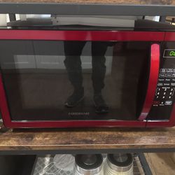 Farberware 1.1 Cu. Ft. Countertop Microwave Oven – 1000 Watts Power