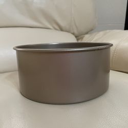 Round 8” Bakeware / Removable Bottom/ Suitable For Oven 