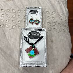 Nouveau  Jewelry 