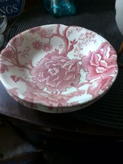 English Chippendale Antique plate set