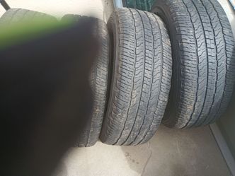 4 tires low mileage 255/65-R17