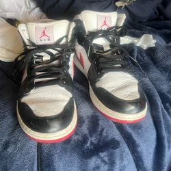 Jordan 1 Mid Sz 10.5 