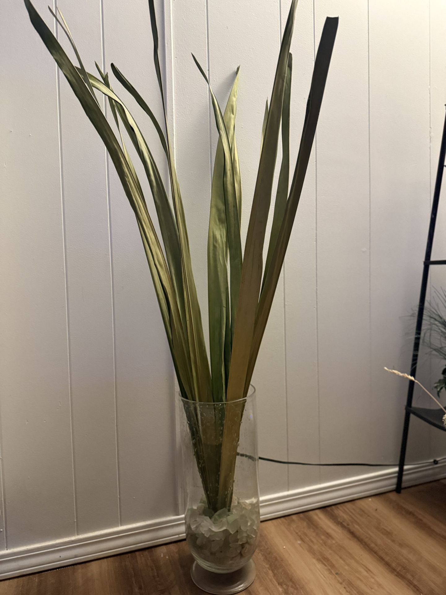 Super cute home decor, artificial snake plant fake plant for any little corner that needs a little sprucing.
