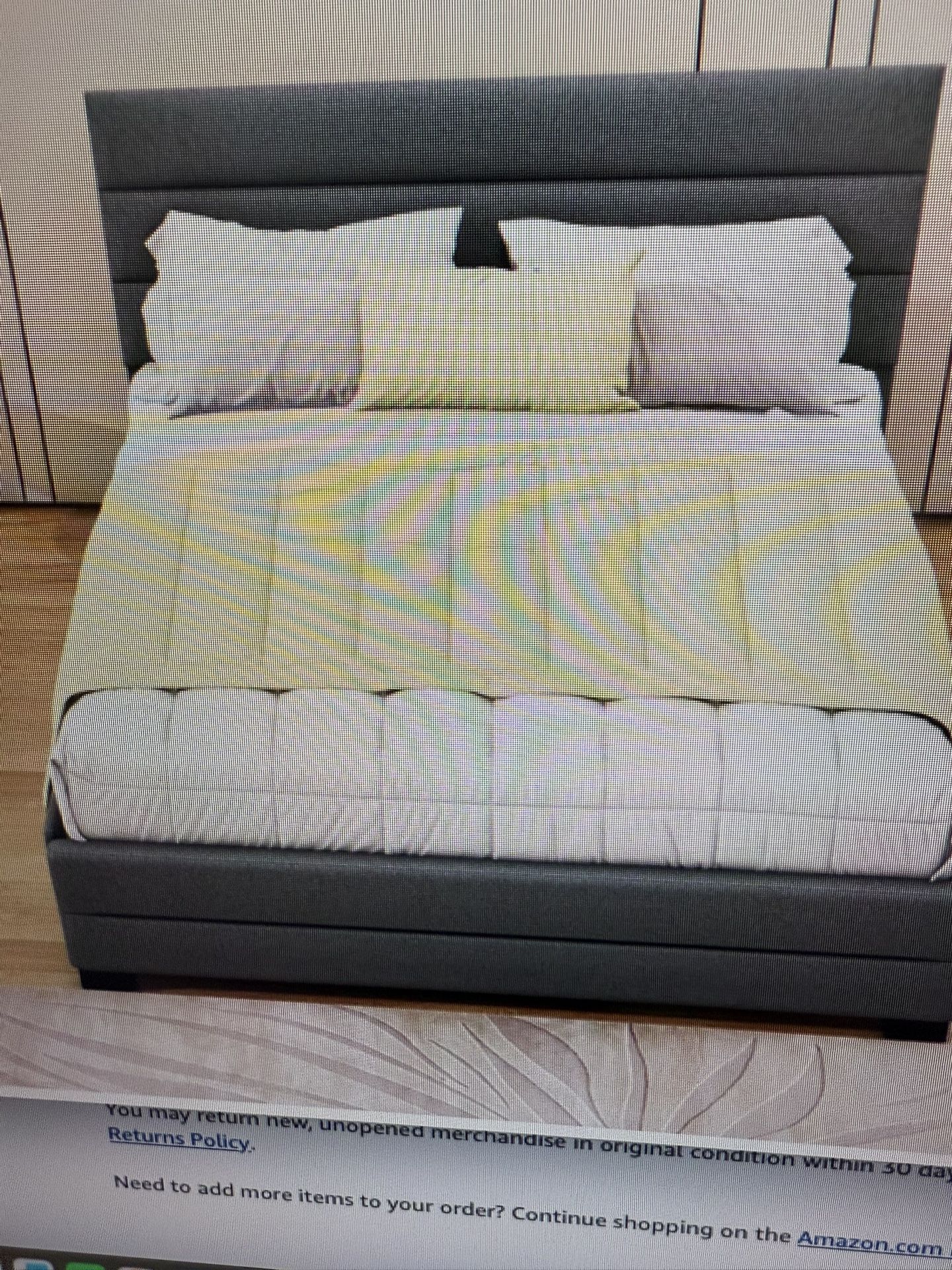 Queen Size Bed With Twin Size Trundle and 2 Drawers