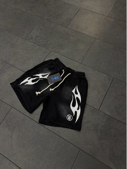 BLACK HELLSTAR SHORTS