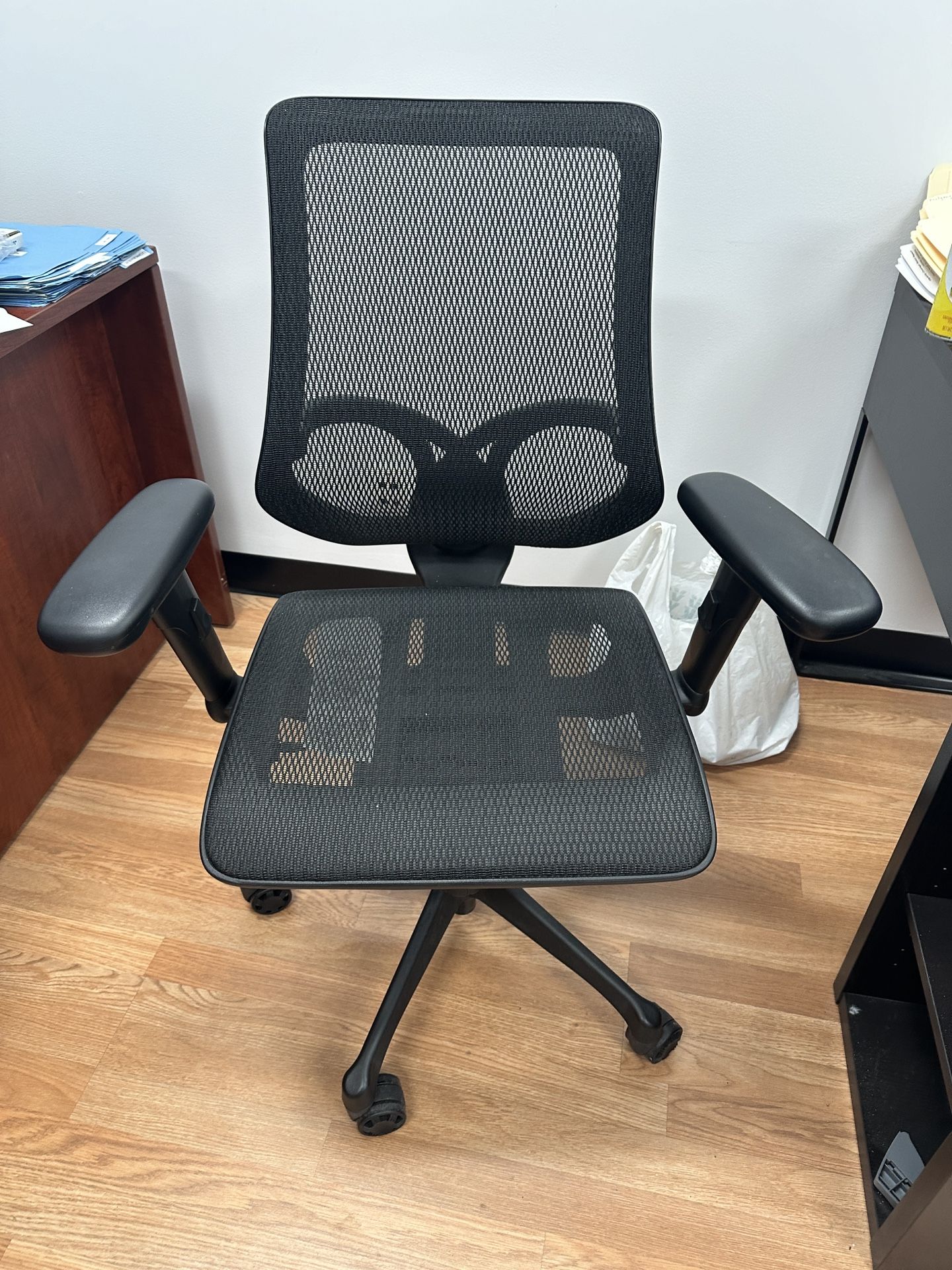 Office Chairs, Very Good Condition, Mesh