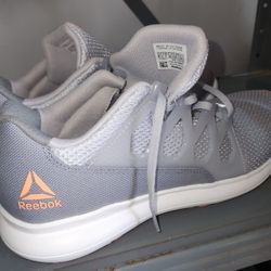 Reebok Womens Sneakers 9.5