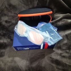 Polarized Sunglasses New with Accessories 