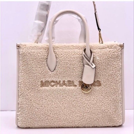Michael KORS MEDIUM SIZE BAG